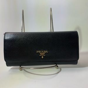 💥AUTHENTIC💥 Prada Saffiano Leather Clutch Wallet Black